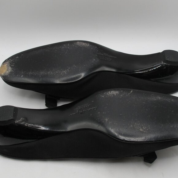 Salvatore Ferragamo black fabric slide, patent leather heel, bow detail in 8.5AA - Picture 6 of 6